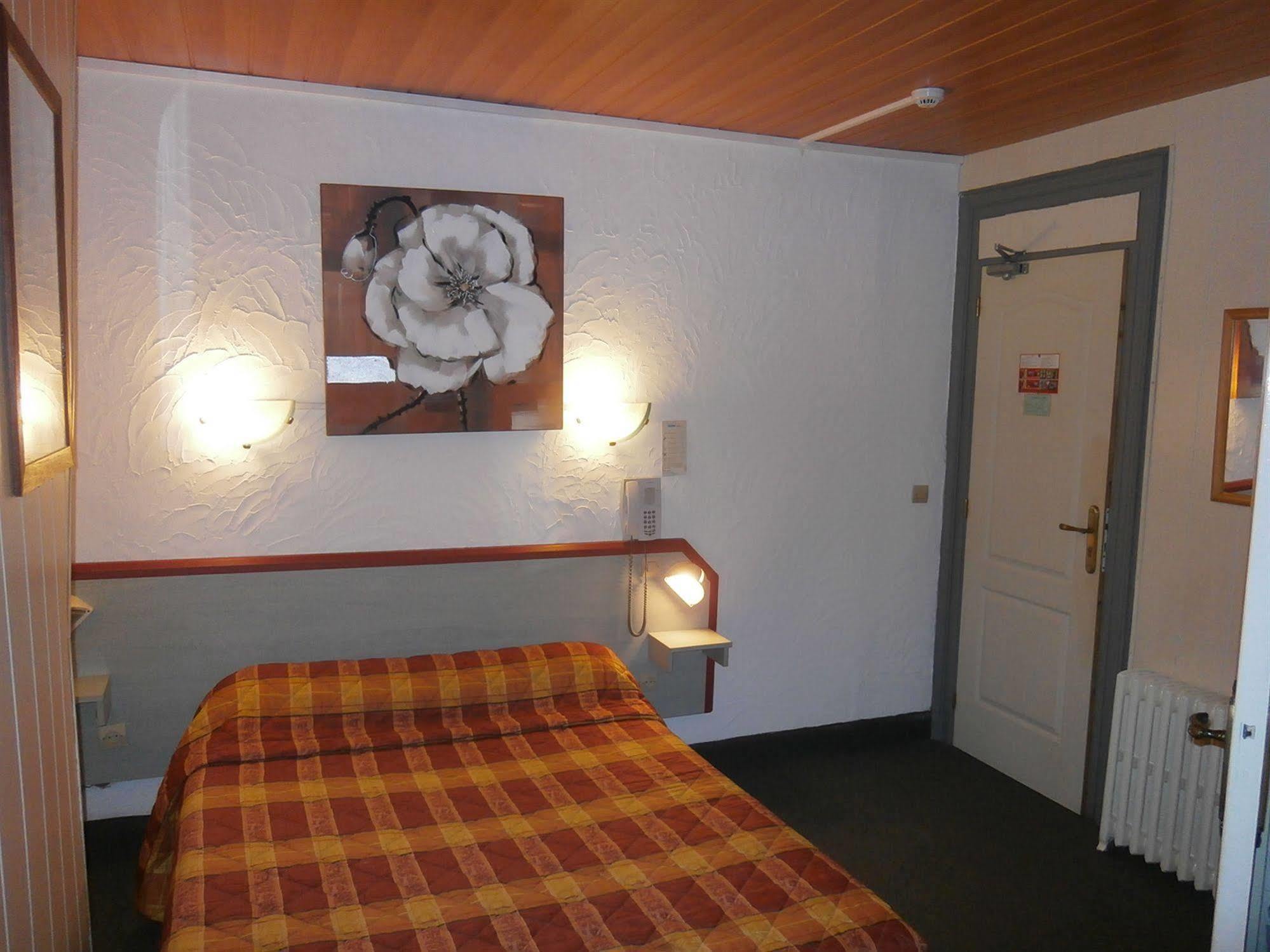 Hotel Beausejour Rouen Bagian luar foto