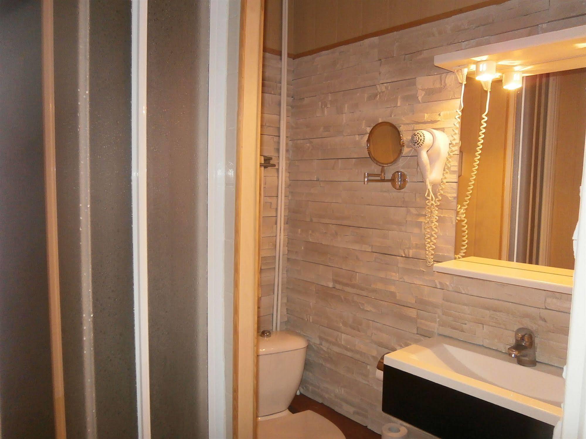 Hotel Beausejour Rouen Bagian luar foto