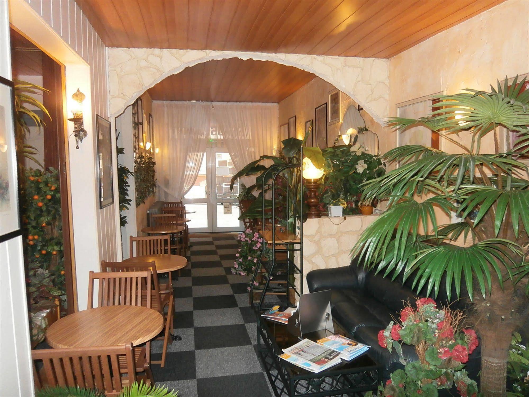Hotel Beausejour Rouen Bagian luar foto